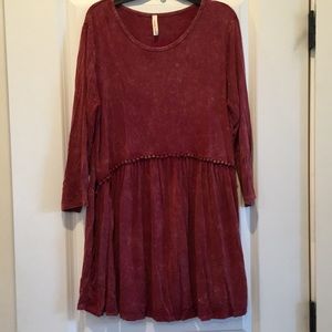 Roolee Piper Scoot burgundy tunic large